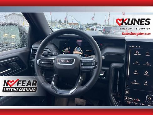Used 2025 GMC Yukon AT4 image 42