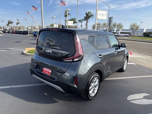 Used 2024 Kia Soul LX w/ Option Group 015 image 4