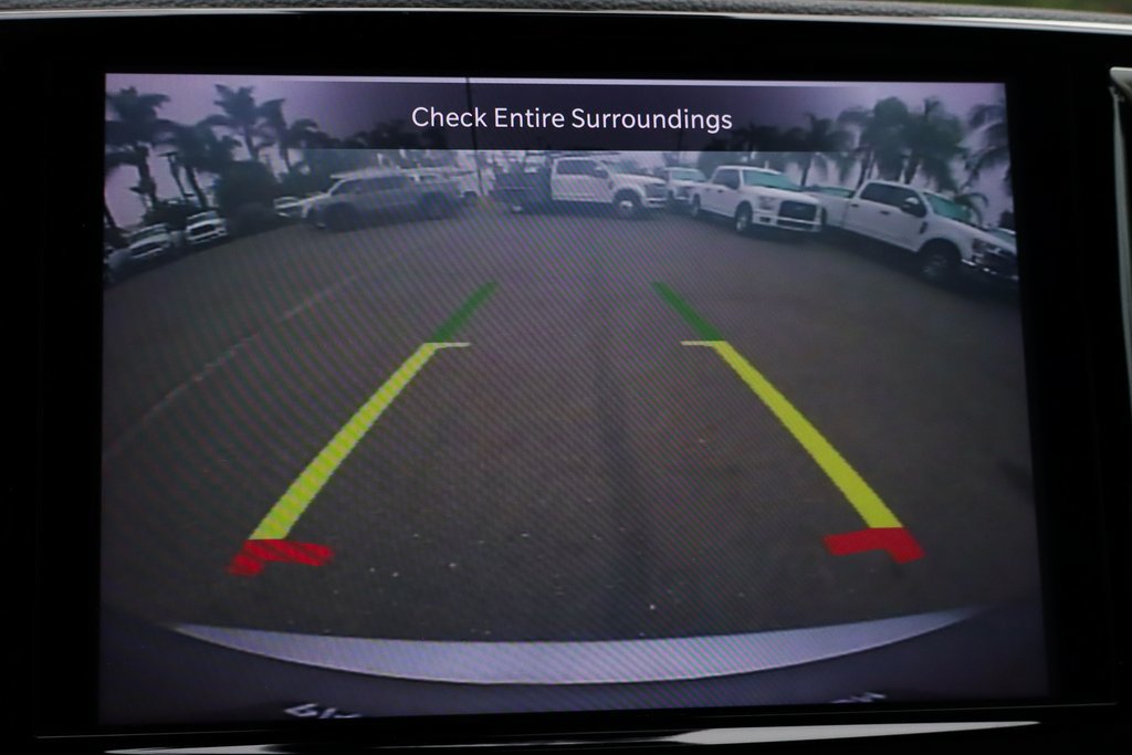 Used 2021 Chrysler Pacifica Touring-L FWD image 36
