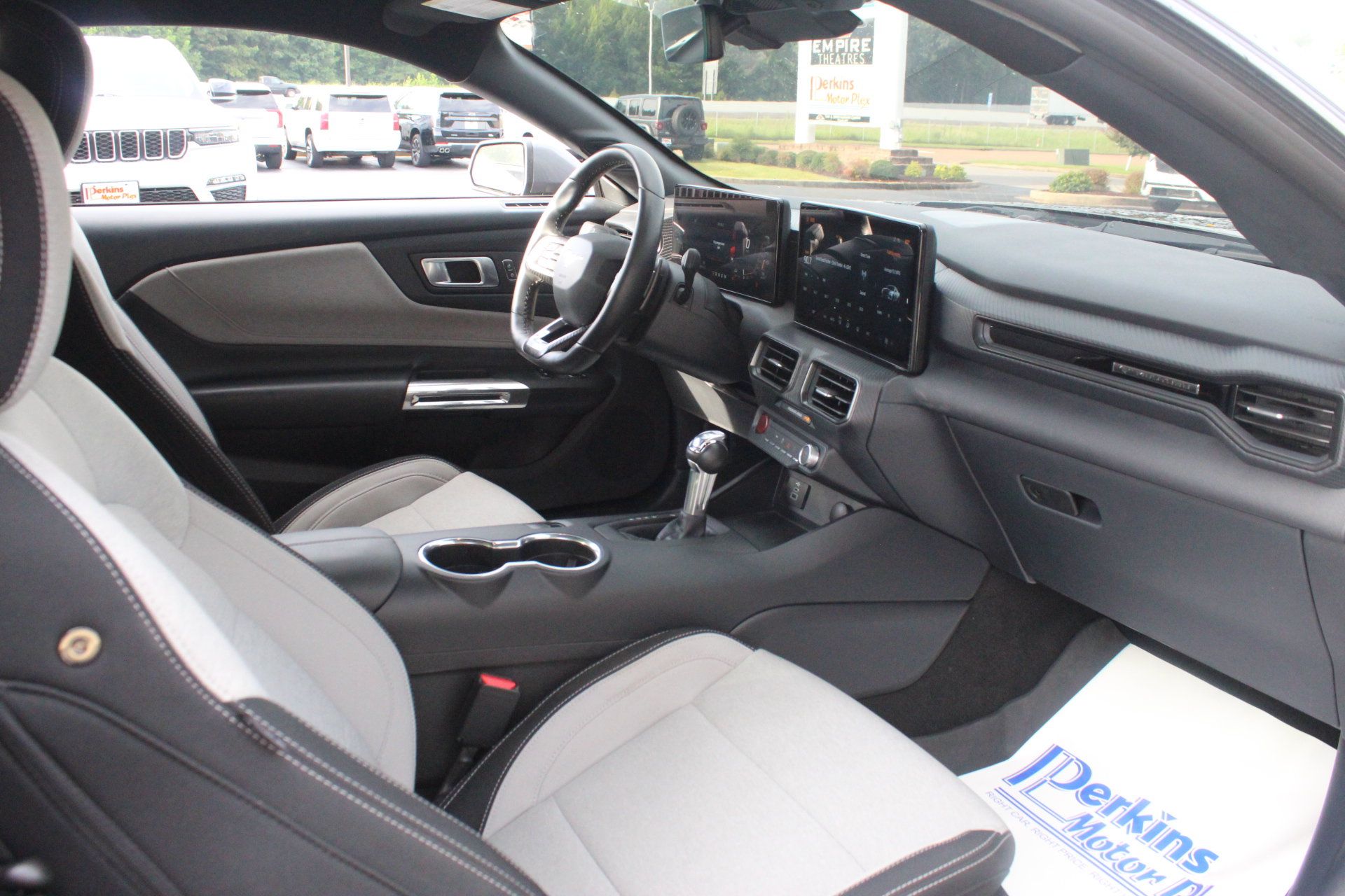 Used 2024 Ford Mustang GT RWD image 23