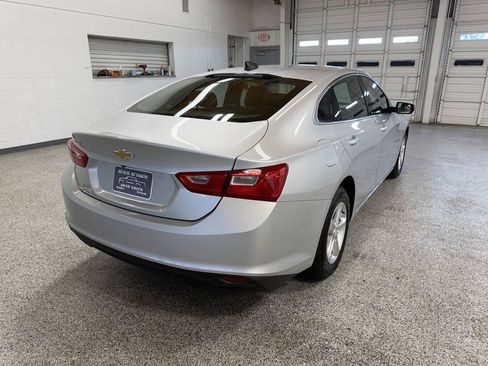 Used 2021 Chevrolet Malibu LS FWD image 5