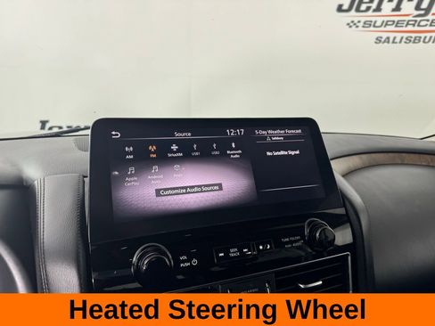 Used 2024 Nissan Armada SL w/ Captain's Chairs Package image 17