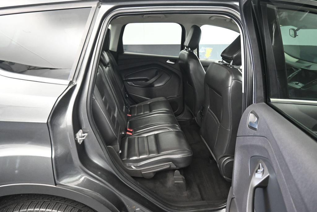 Used 2019 Ford Escape SEL AWD/4WD image 37