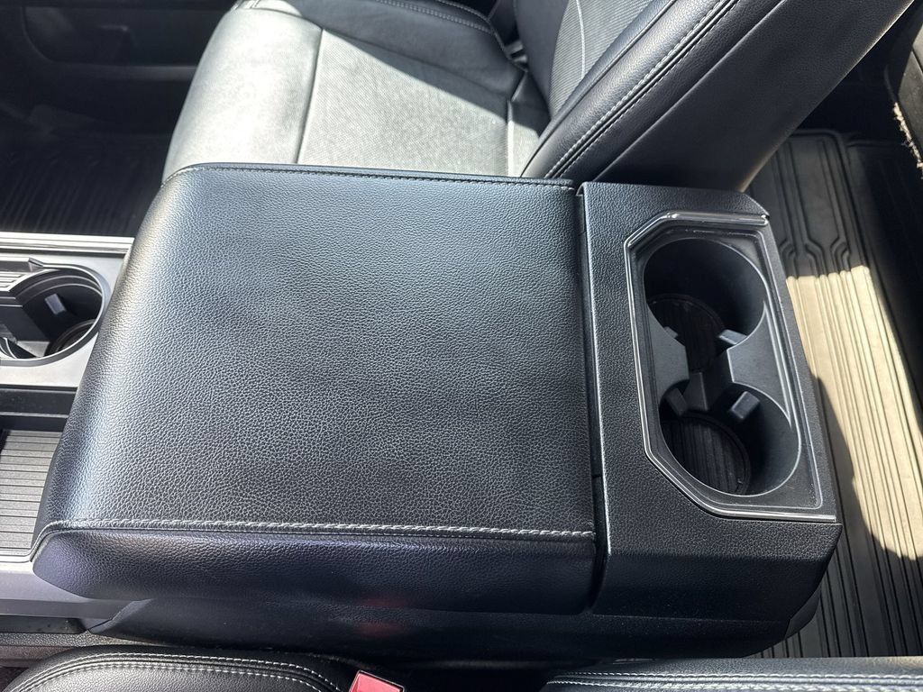 Used 2019 Ford F250 Lariat w/ Lariat Ultimate Package AWD/4WD image 24
