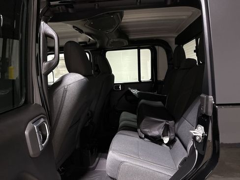 New 2026 Jeep Gladiator Sport image 21