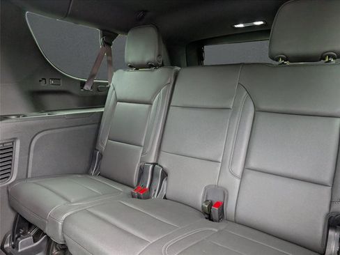 Used 2023 Chevrolet Suburban Z71 w/ Luxury Package AWD/4WD image 25
