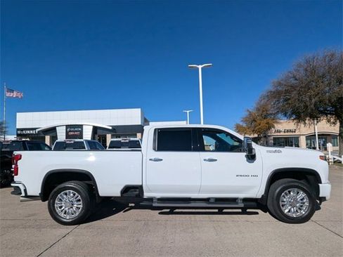 Used 2020 Chevrolet Silverado 2500 High Country w/ Z71 Off-Road Package image 3