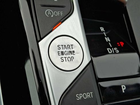 Used 2023 BMW 330i xDrive 330i xDrive w/ Premium Package image 21