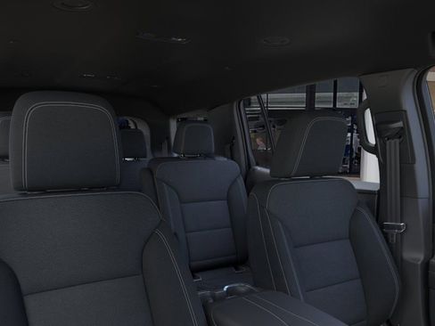 New 2026 Chevrolet Traverse LT w/ Driver Confidence Package image 24