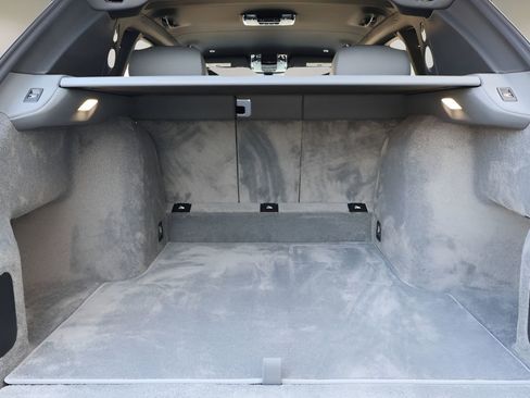 New 2026 Rolls-Royce Cullinan image 23