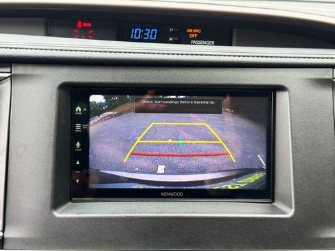 Used 2017 Toyota Highlander Limited FWD image 25