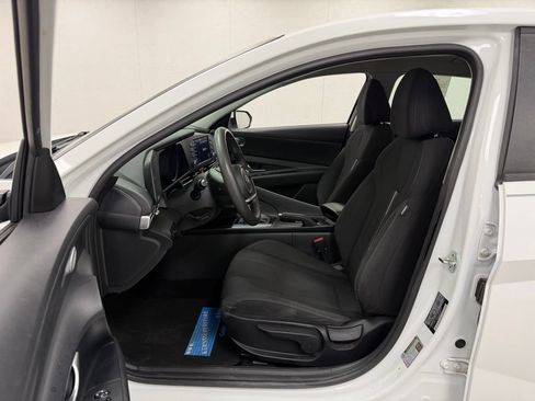 Used 2021 Hyundai Elantra SEL FWD image 16