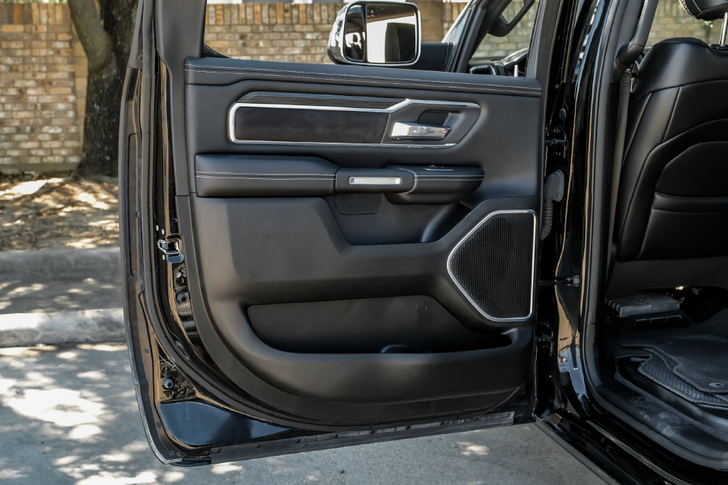 Used 2023 RAM 1500 Laramie AWD/4WD image 64