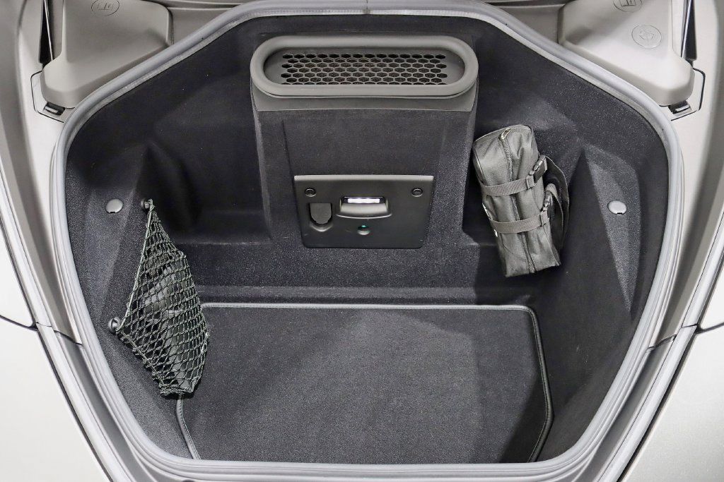 Used 2018 McLaren 720S RWD image 47