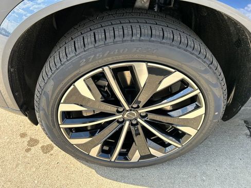 New 2026 Volvo XC90 T8 Ultra w/ Protection Package Premier AWD/4WD image 8