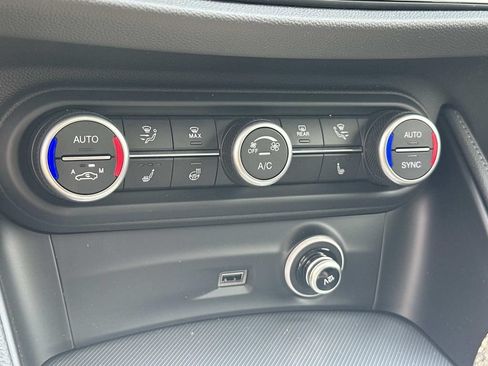 New 2026 Alfa Romeo Stelvio Sprint w/ Convenience Package AWD/4WD image 24