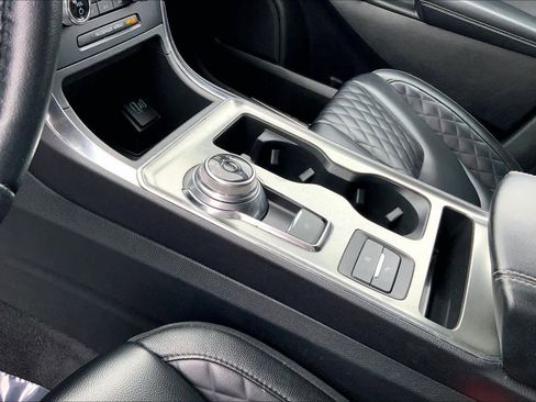 Used 2023 Ford Edge Titanium image 24