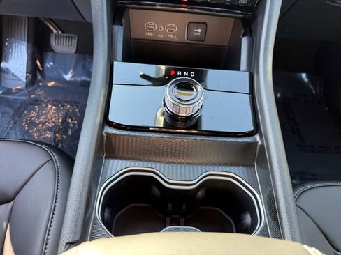 New 2025 Jeep Grand Cherokee Limited w/ Black Appearance Package image 22