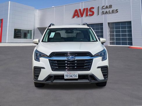 Used 2025 Subaru Ascent Premium AWD/4WD image 2