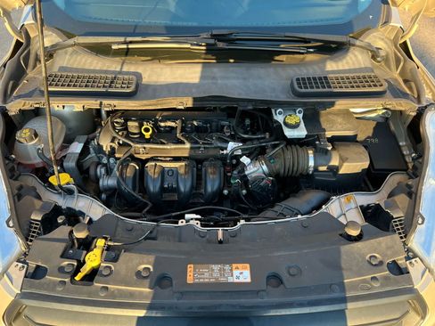 Used 2017 Ford Escape S image 31