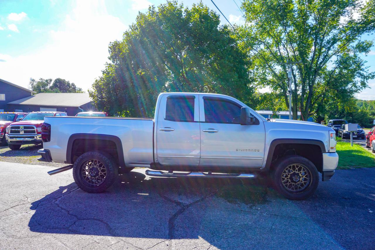 Used 2016 Chevrolet Silverado 1500 LT w/ All Star Edition AWD/4WD image 2