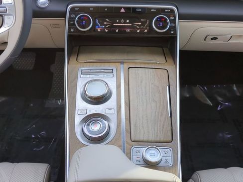 Used 2023 Genesis GV80 3.5T image 18