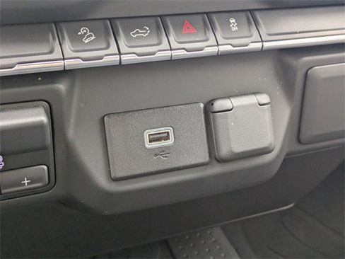 Used 2019 Chevrolet Silverado 1500 Custom Trail Boss w/ Custom Convenience Package image 20