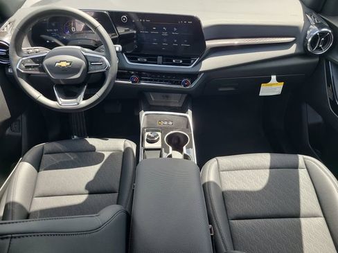 New 2026 Chevrolet Equinox LT image 13