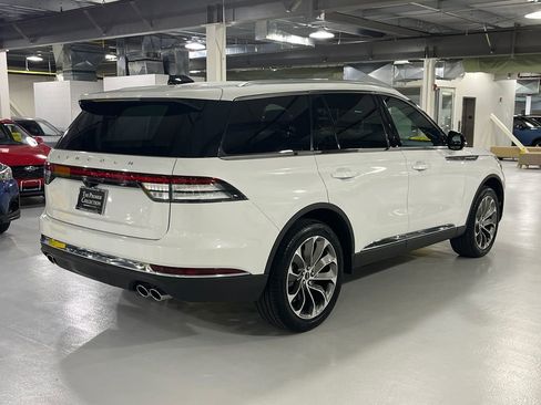 Used 2026 Lincoln Aviator Reserve w/ Illumination Package AWD/4WD image 2