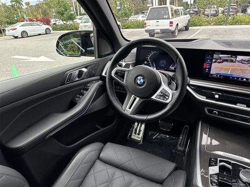 Used 2026 BMW X5 M60i image 22