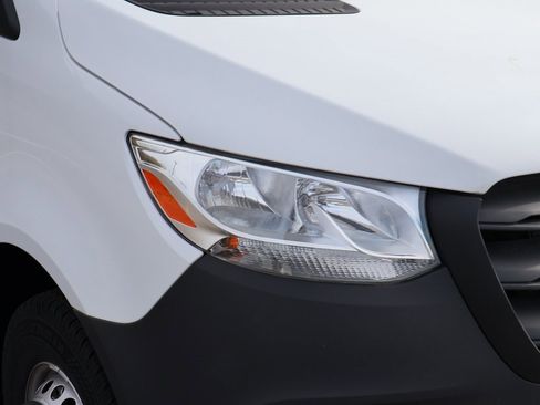 Used 2024 Mercedes-Benz Sprinter 3500 image 6