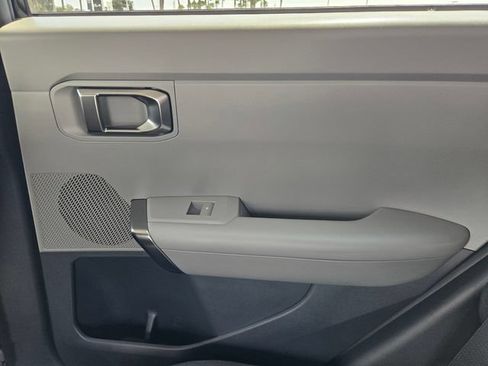 New 2027 Kia Seltos S FWD image 11