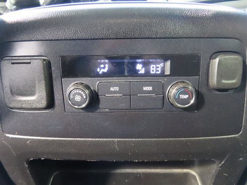 Used 2020 Chevrolet Suburban LT AWD/4WD image 27