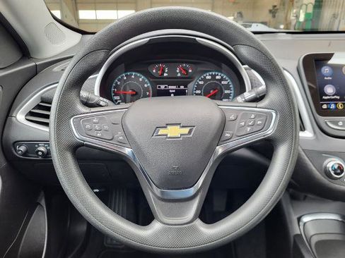 Used 2025 Chevrolet Malibu LT image 14