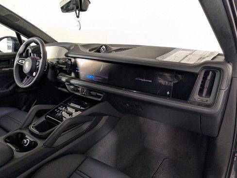 New 2026 Porsche Cayenne Turbo GT AWD/4WD image 19