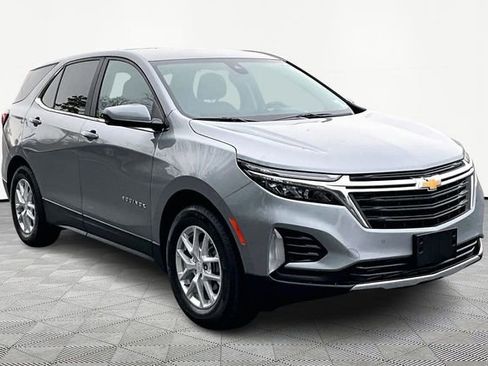 Used 2023 Chevrolet Equinox LT image 1