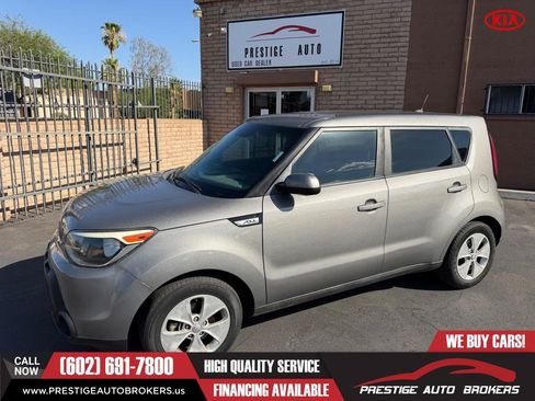 Used 2016 Kia Soul FWD image 1