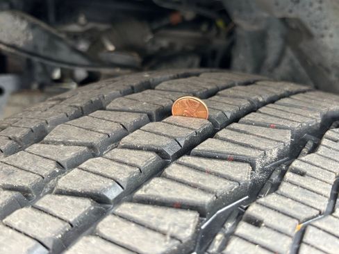 Used 2021 Nissan Armada SL w/ Captain's Chairs Package image 16