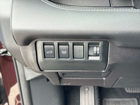 Used 2023 Subaru Ascent Touring AWD/4WD image 33