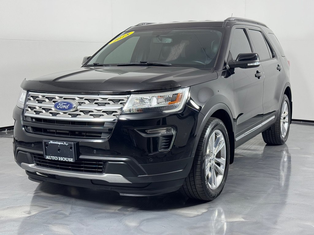 Used 2018 Ford Explorer XLT w/ Equipment Group 202A AWD/4WD image 9