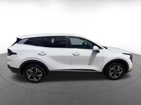 Used 2025 Kia Sportage LX FWD image 16
