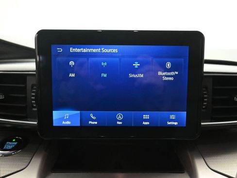 Used 2021 Ford Explorer XLT w/ Equipment Group 202A image 17