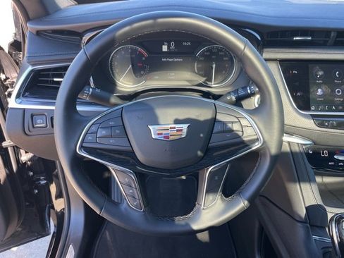Certified 2025 Cadillac XT5 Premium Luxury image 18