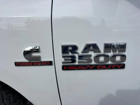 Used 2018 RAM 3500 SLT image 8