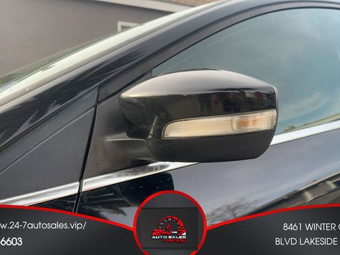 Used 2013 Ford Focus Titanium w/ Titanium Handling Pkg image 17