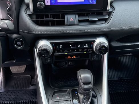 Used 2023 Toyota RAV4 XLE image 23