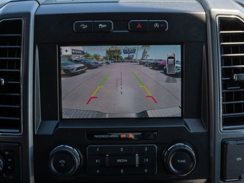 Used 2018 Ford F150 XLT w/ Equipment Group 302A Luxury AWD/4WD image 19
