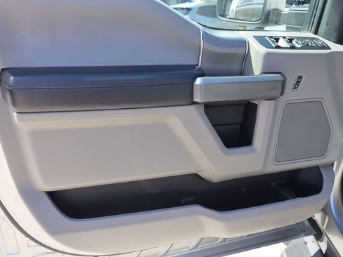 Used 2021 Ford F350 XLT w/ XLT Premium Package image 10