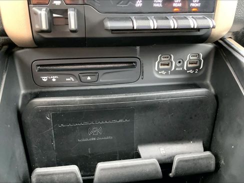 Used 2019 RAM 1500 Laramie AWD/4WD image 35