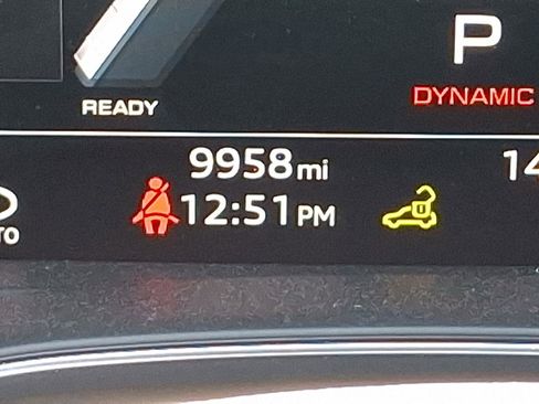 Used 2025 Audi A6 Premium Plus image 21